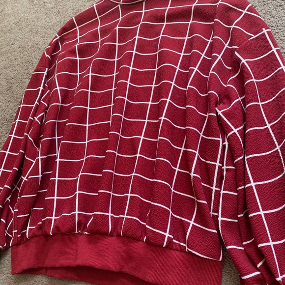 Burgundy red 💋geometric striped long sleeve - Picture 6 of 9